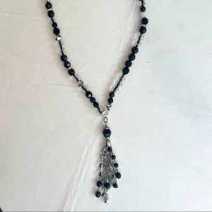 🖤🤍White House Black Market necklace